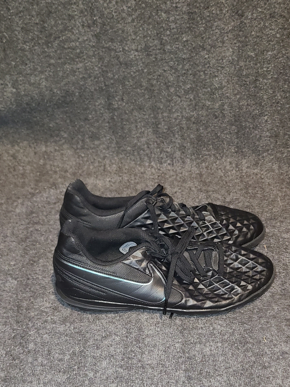 Nike Tiempo Legend 8 Club TF Black Soccer Shoes Size 7.5 AT6109-010